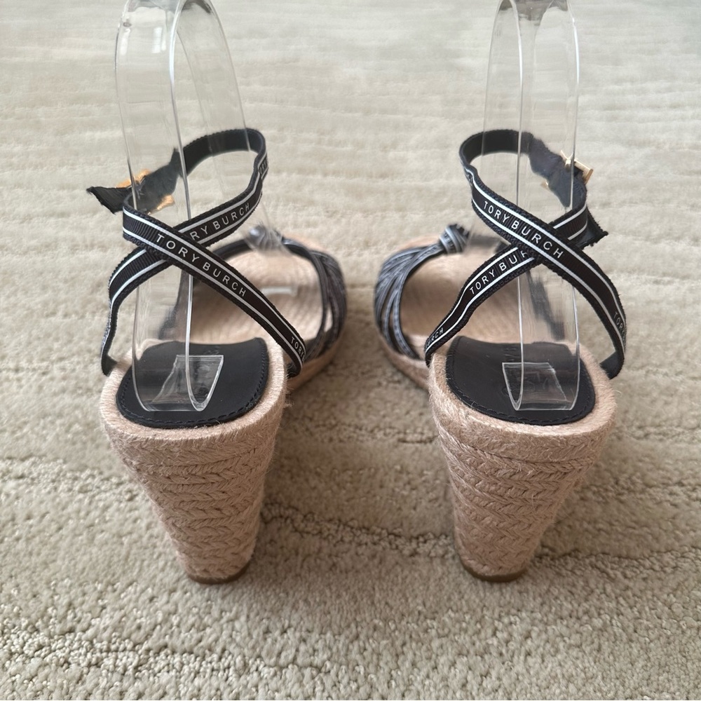 NEW Tory Burch Ribbon Strappy Wedge Espadrille Platform Sandals Navy Cream Tan 9 - Picture 3 of 16